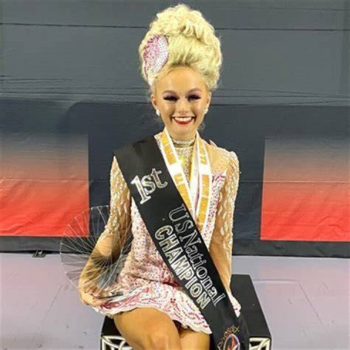 
Emily Olinger Age, Birthday, Wikipedia, Who, Nationality, Biography 
